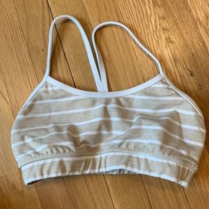 Lululemon sports bra